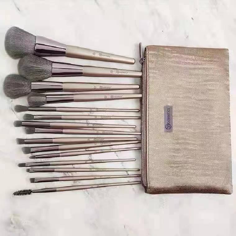 🖌️ Pro Makeup Brush Set Pouch– Blend, Buff & Perfect ✨