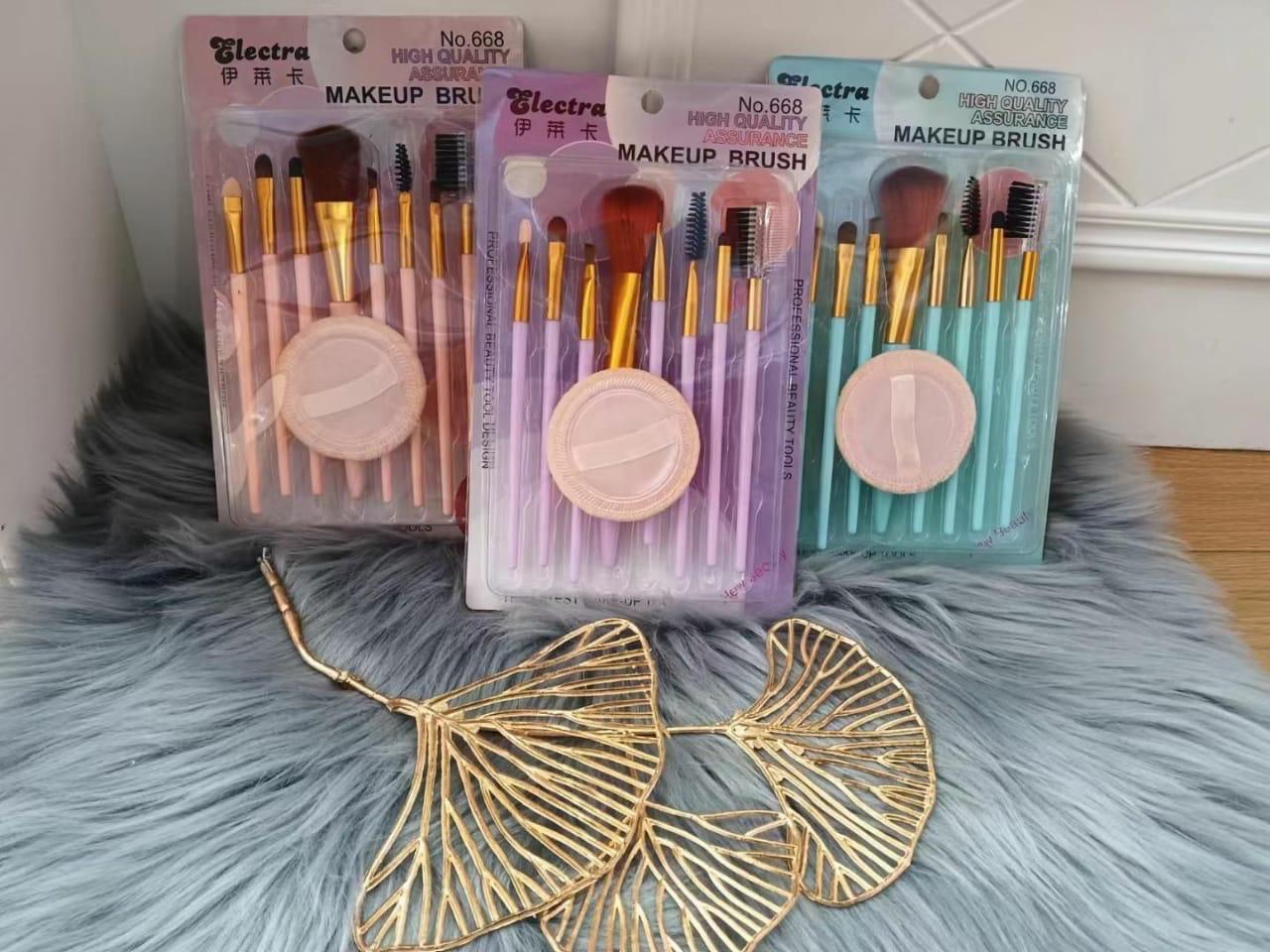 Makeup Brush Set with sponch– Blend, Buff & Perfect ✨