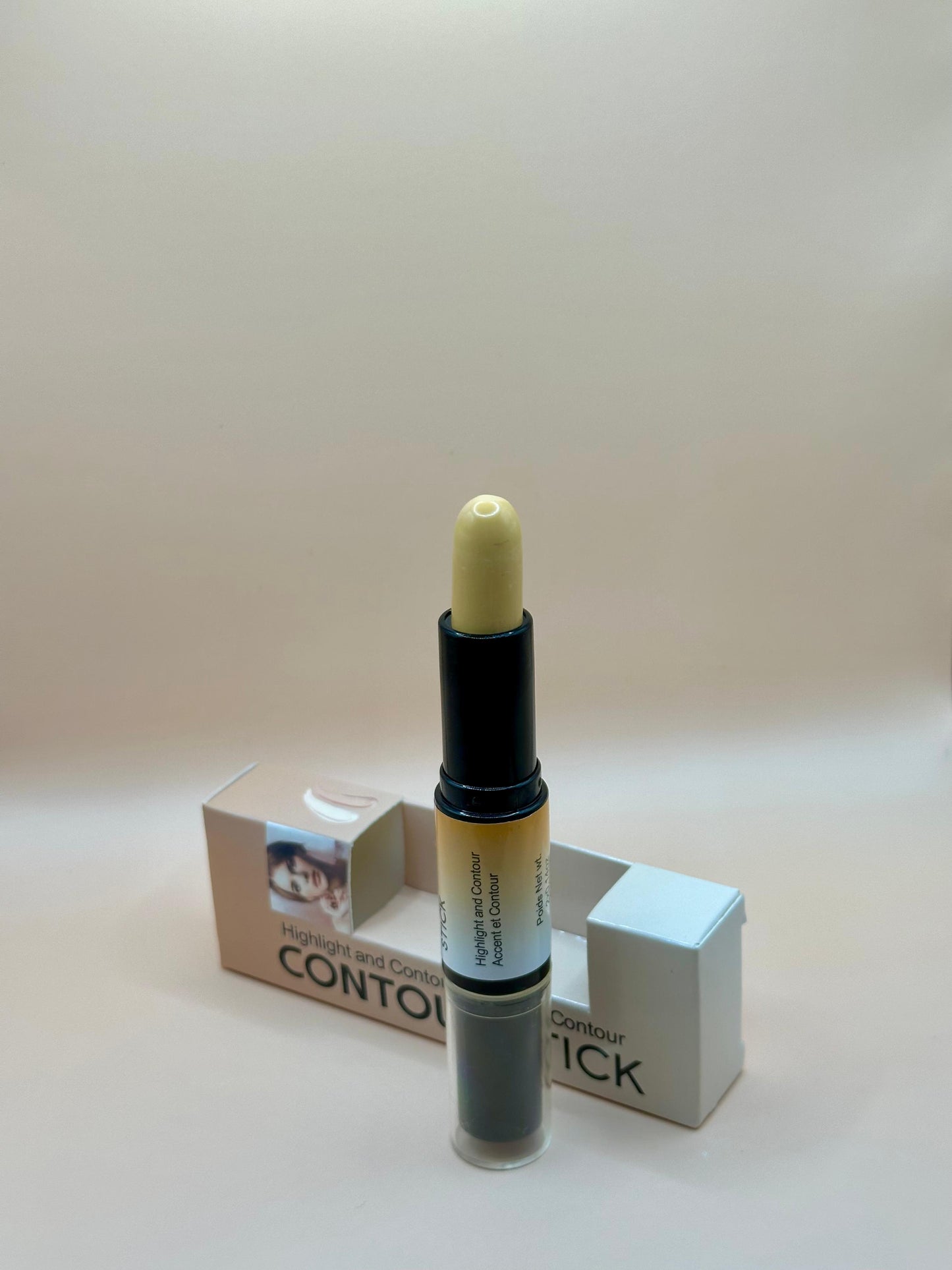 ✨ 2-in-1 Contour Stick – Sculpt & Highlight On-the-Go 💖