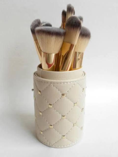 Makeup Brush Set box hand pouch– Blend, Buff & Perfect ✨